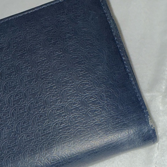 Gucci /// Vintage Large Leather Wallet - Picture 11 of 16